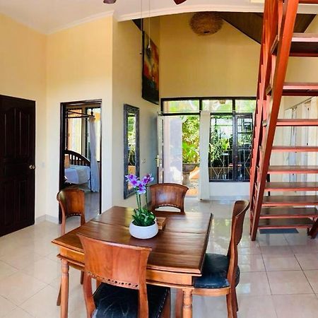 Giri'S Villa Jimbaran Ungasan Exteriér fotografie